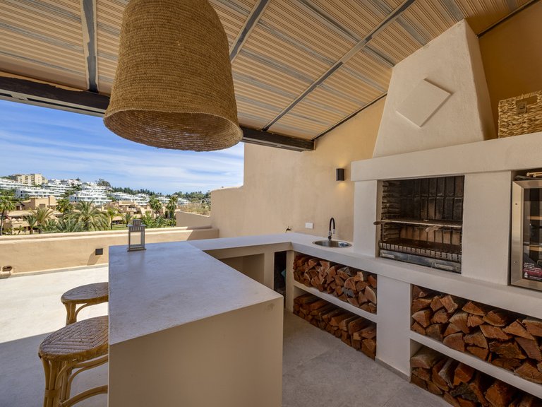 Apartment for Sale in Estepona, Malaga 3