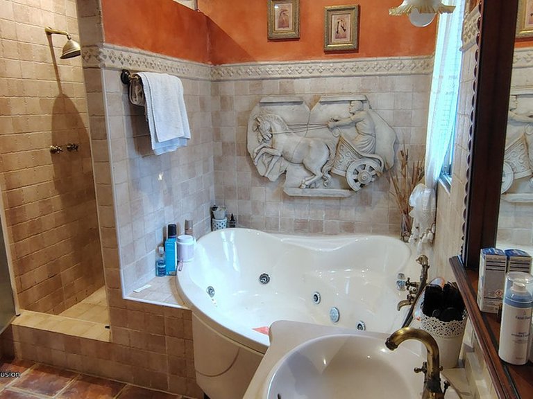 Villa for Sale in Río Real, Malaga 14
