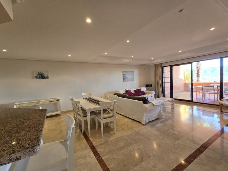 Apartment for Sale in La Mairena, Malaga 10