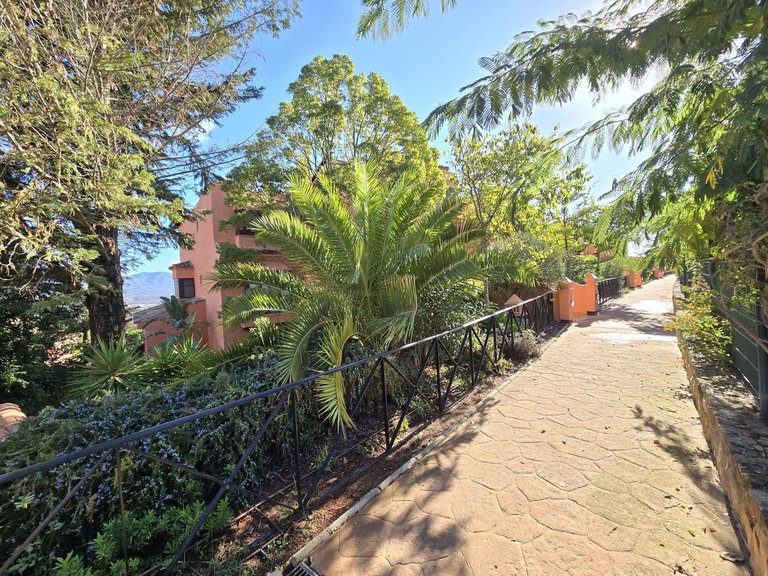 Apartment for Sale in La Mairena, Malaga 37