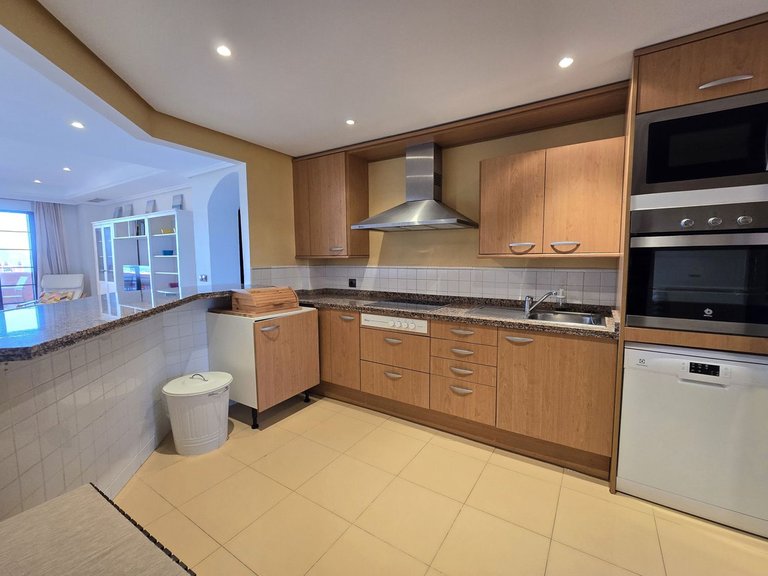 Apartment for Sale in La Mairena, Malaga 5