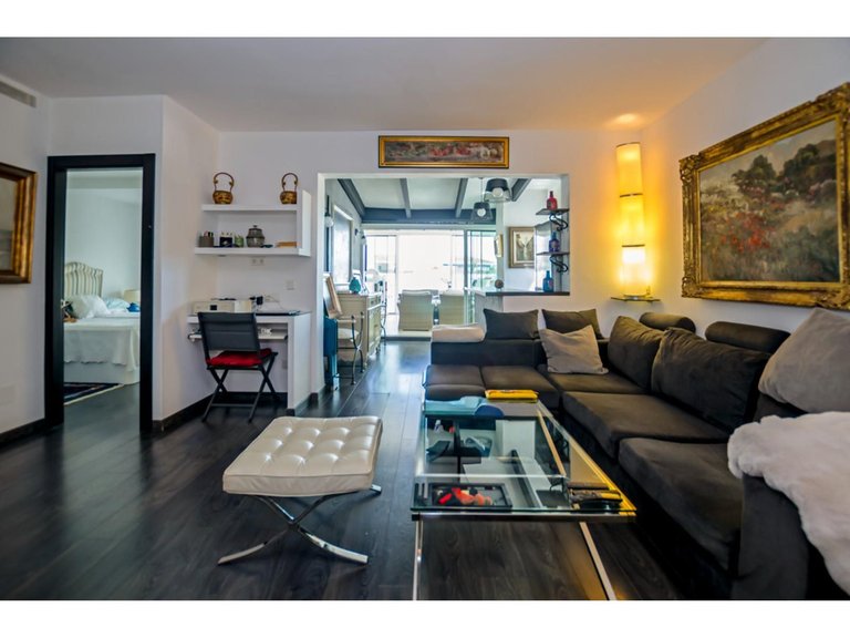 Apartment for Sale in Puerto Banús, Malaga 17