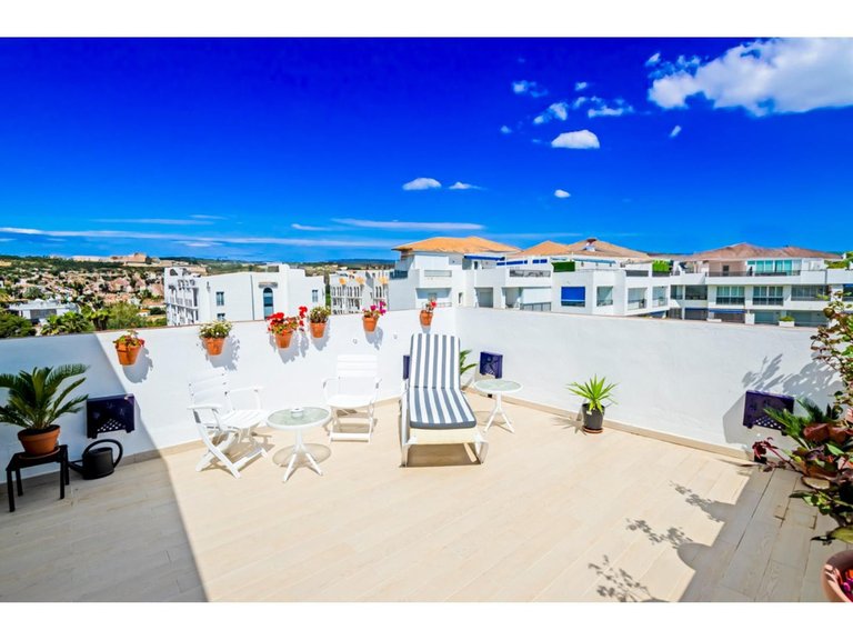 Apartment for Sale in Puerto Banús, Malaga 5