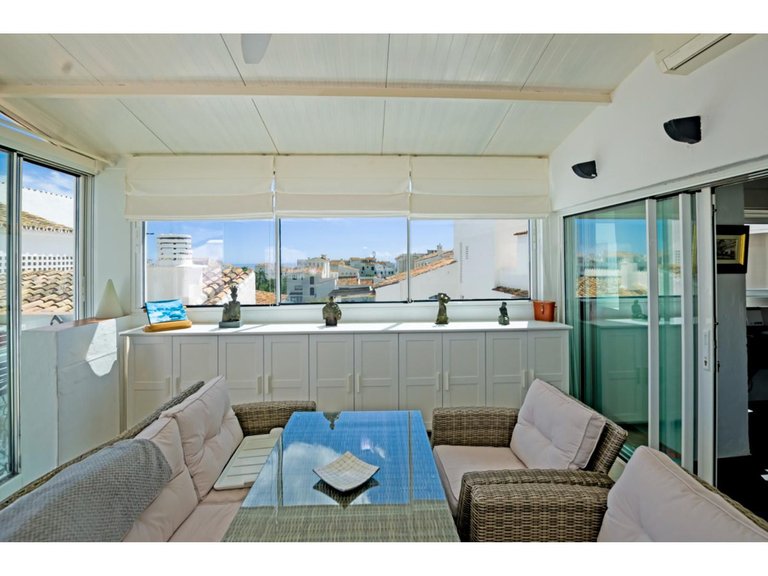Apartment for Sale in Puerto Banús, Malaga 9