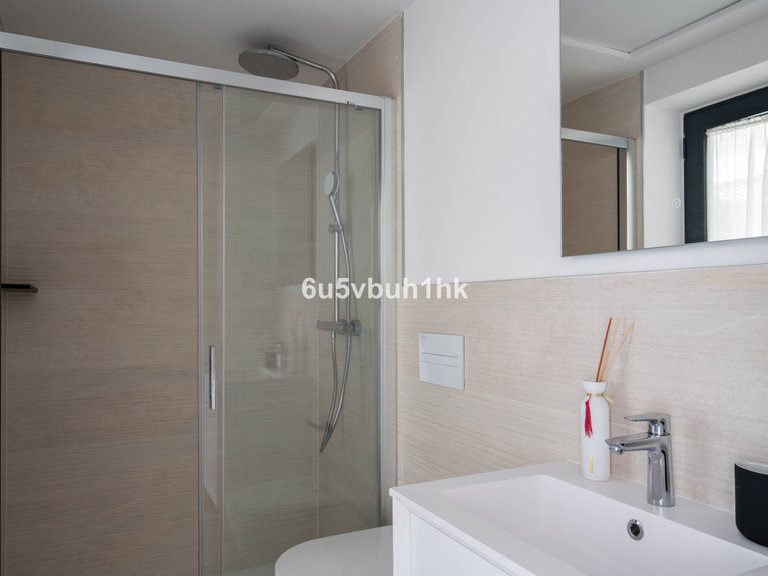 Apartment for Sale in Fuengirola, Malaga 18