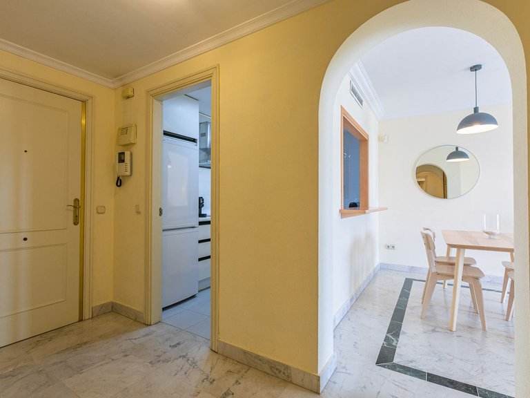 Apartment for Sale in Puerto Banús, Malaga 7