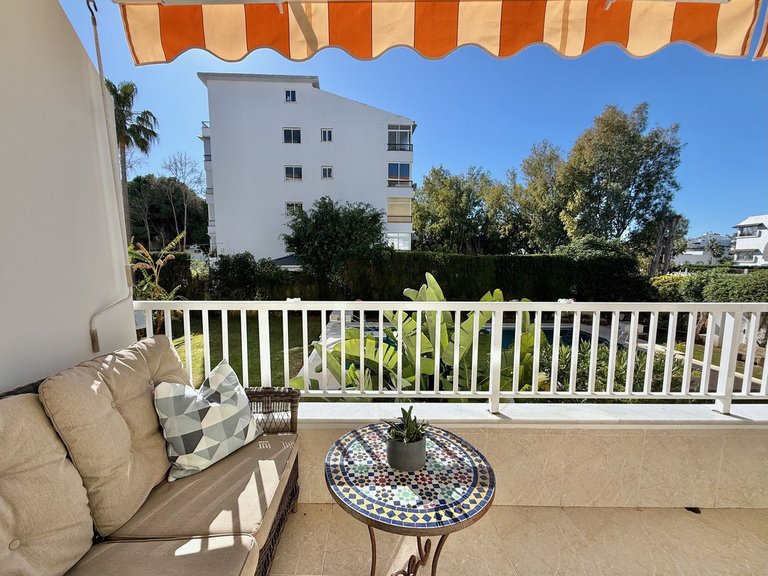 Apartment for Sale in Puerto Banús, Malaga 4