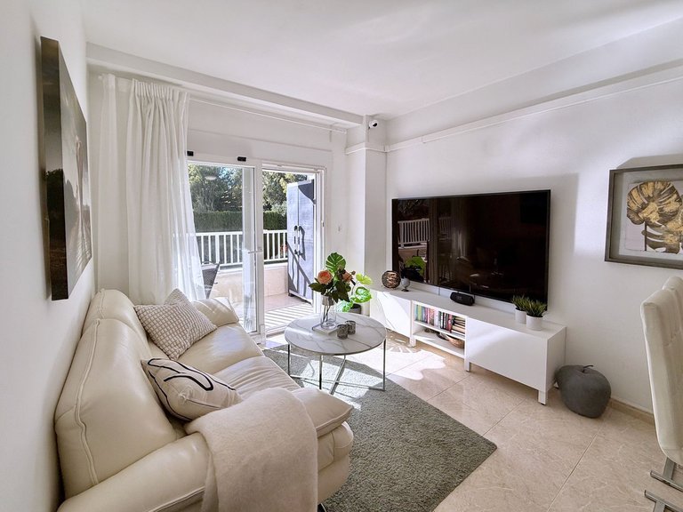 Apartment for Sale in Puerto Banús, Malaga 5