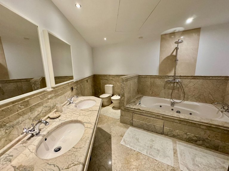 Apartment for Sale in San Pedro De Alcántara, Malaga 13