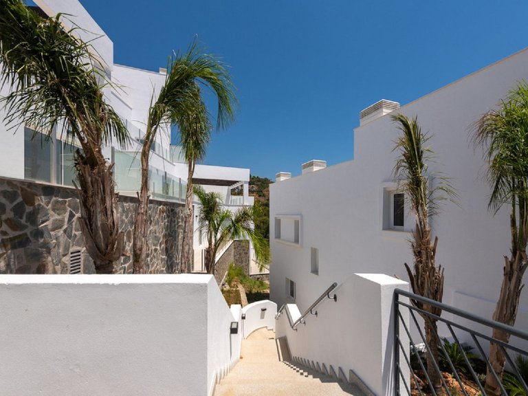 Apartment for Sale in Altos De Los Monteros, Malaga 47