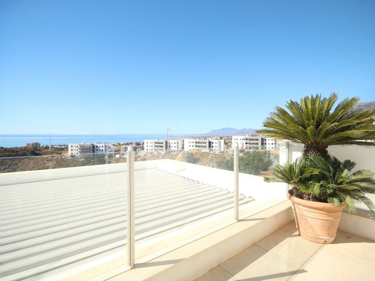 Apartment for Sale in Altos De Los Monteros, Malaga 5