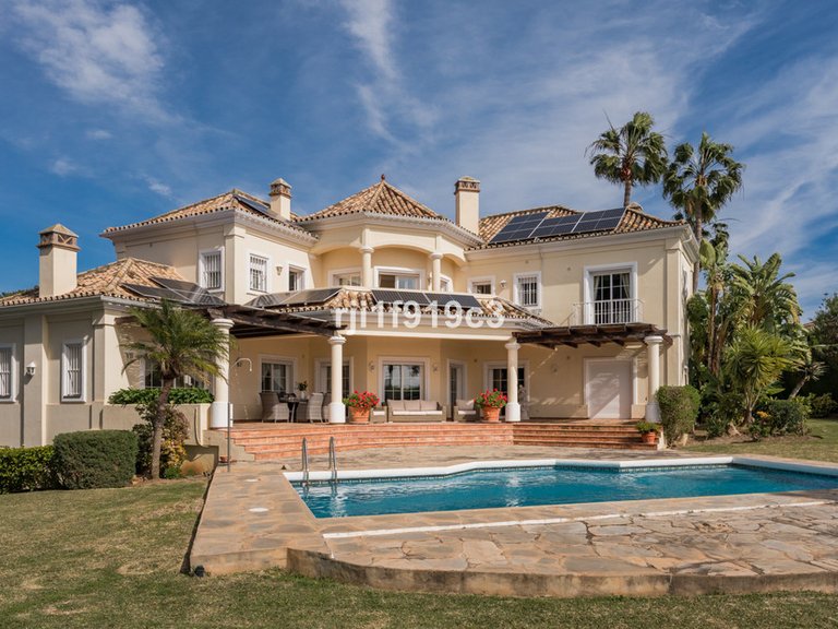 Villa for Sale in Elviria, Malaga 20