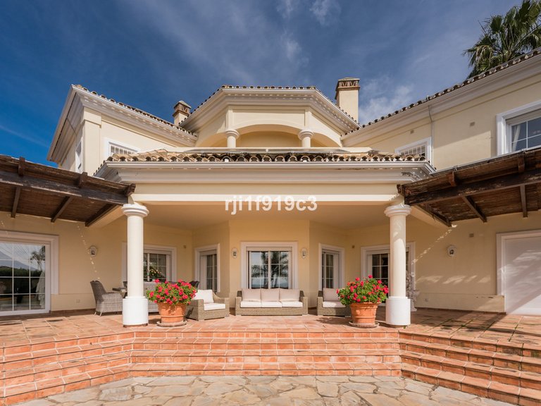 Villa for Sale in Elviria, Malaga 22