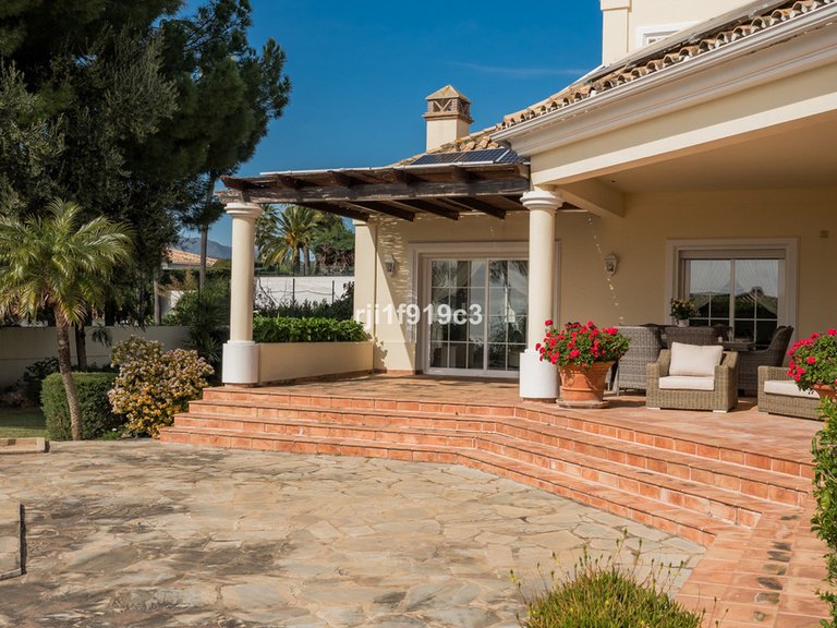 Villa for Sale in Elviria, Malaga 23