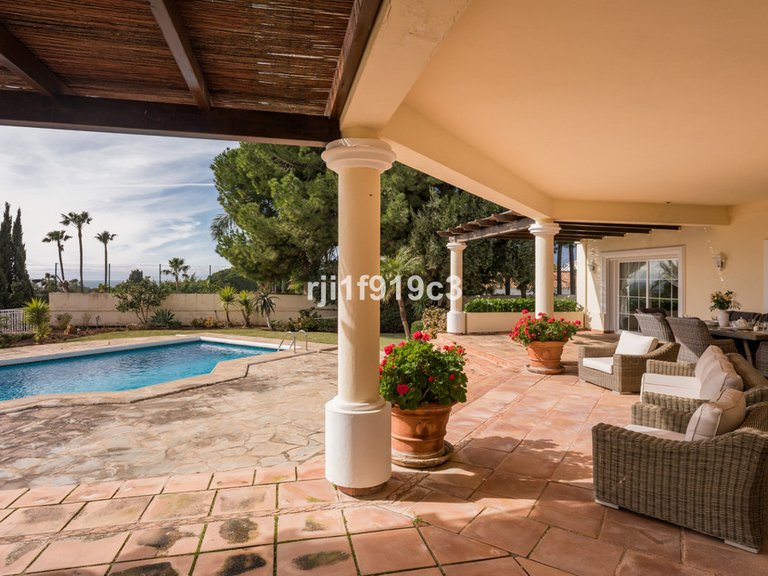Villa for Sale in Elviria, Malaga 24