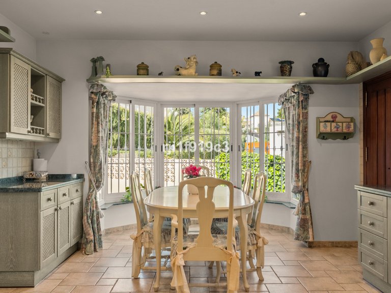 Villa for Sale in Elviria, Malaga 26