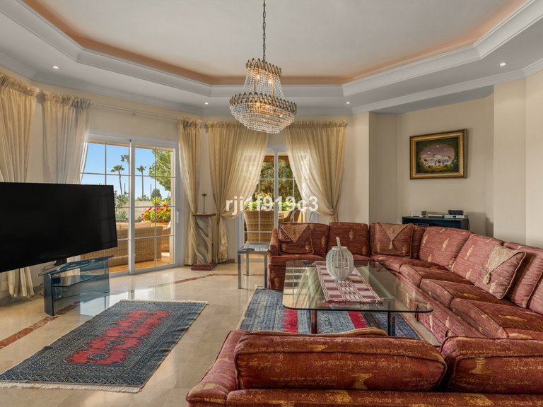 Villa for Sale in Elviria, Malaga 4