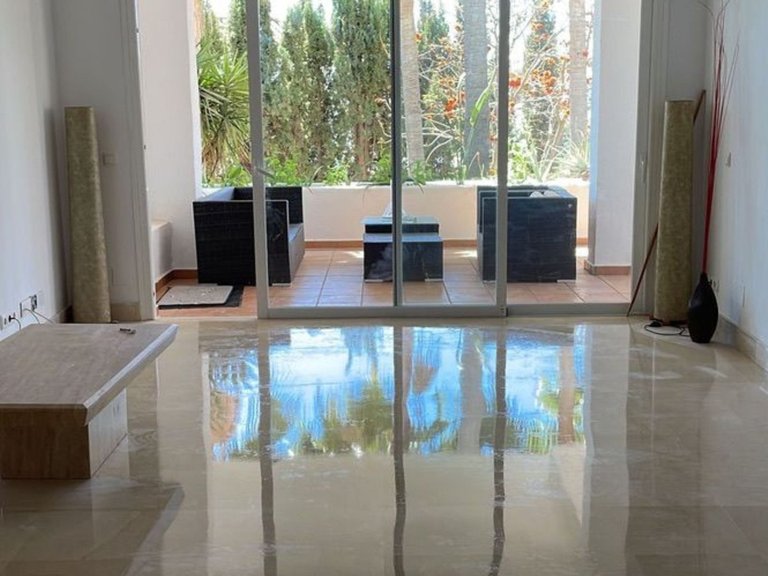Apartment for Sale in Nueva Andalucía, Malaga 5