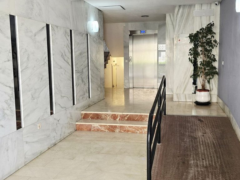 Apartment for Sale in Fuengirola, Malaga 23