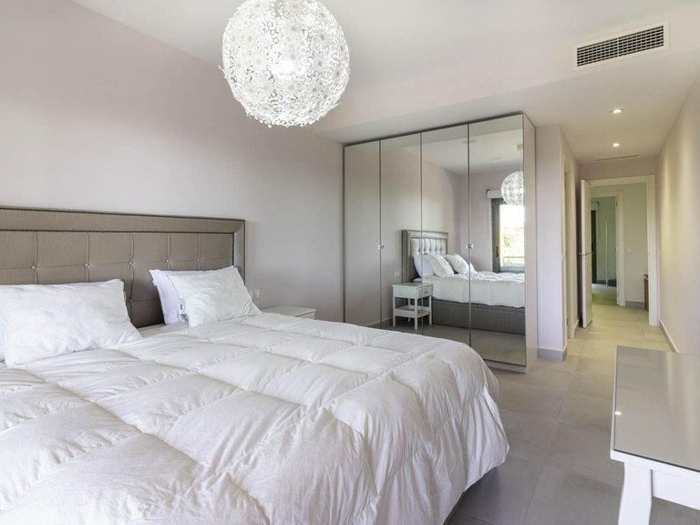 Apartment for Sale in Los Flamingos, Malaga 13