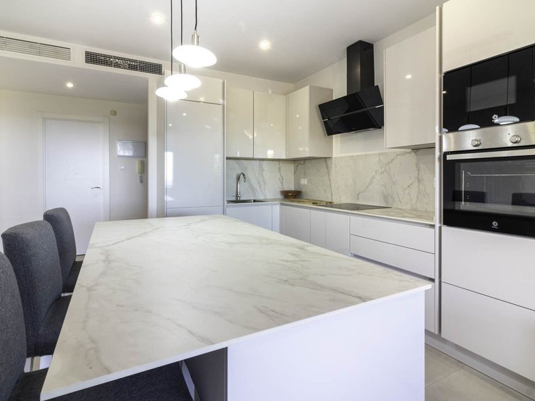 Apartment for Sale in Los Flamingos, Malaga 9