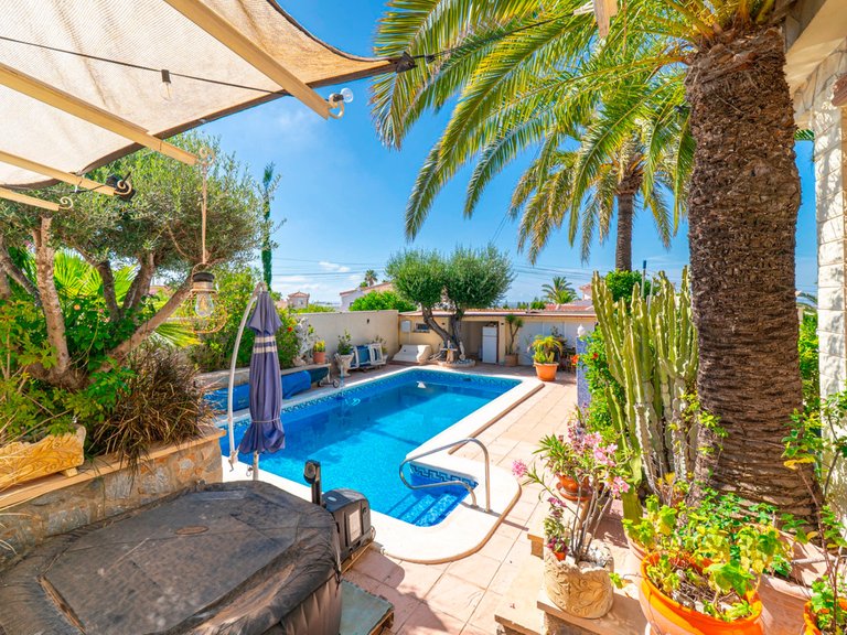 Villa for Sale in Rojales, Alicante 11