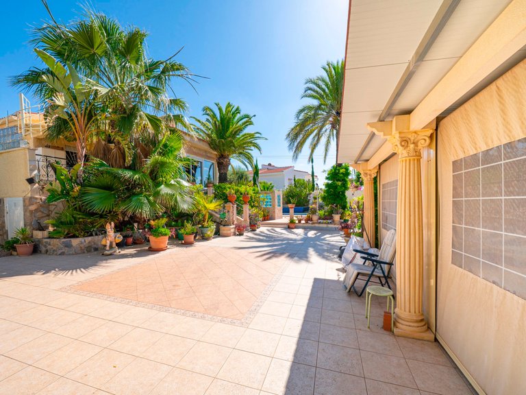 Villa for Sale in Rojales, Alicante 23