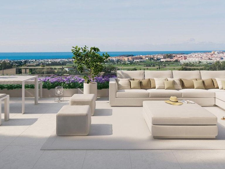 Apartment for Sale in Nueva Andalucía, Malaga 7
