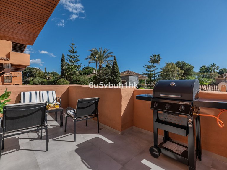 Apartment for Sale in Estepona, Malaga 11
