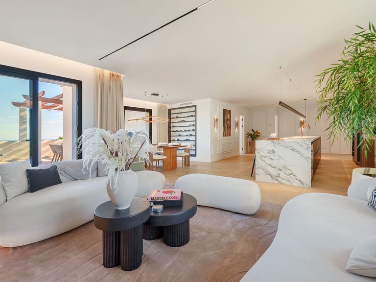 Apartment for Sale in Nueva Andalucía, Malaga 13