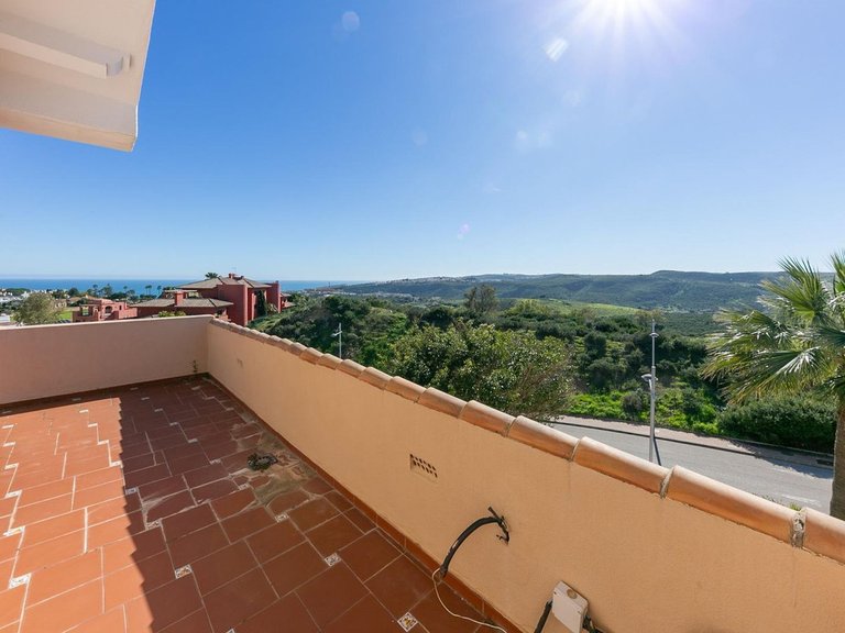 Villa for Sale in La Duquesa, Malaga 2