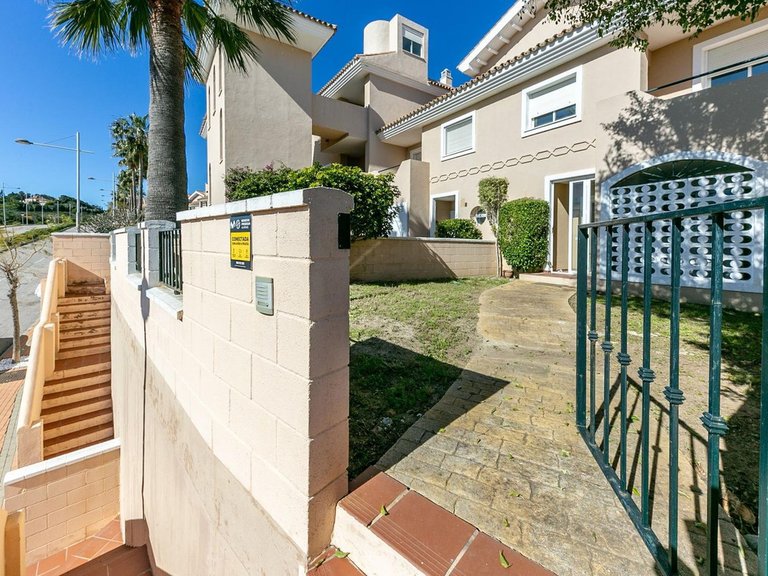 Villa for Sale in La Duquesa, Malaga 36