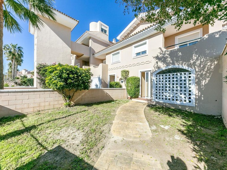 Villa for Sale in La Duquesa, Malaga 37