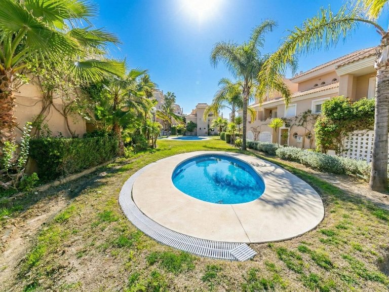 Villa for Sale in La Duquesa, Malaga 7