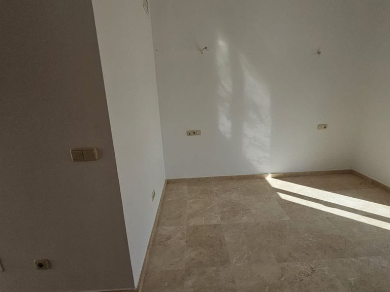 Villa for Sale in Doña Julia, Malaga 16