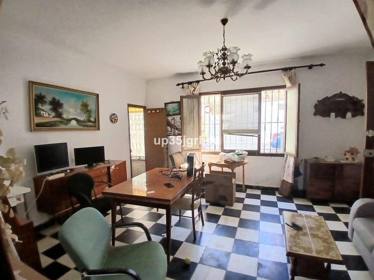 Villa for Sale in Estepona, Malaga 8