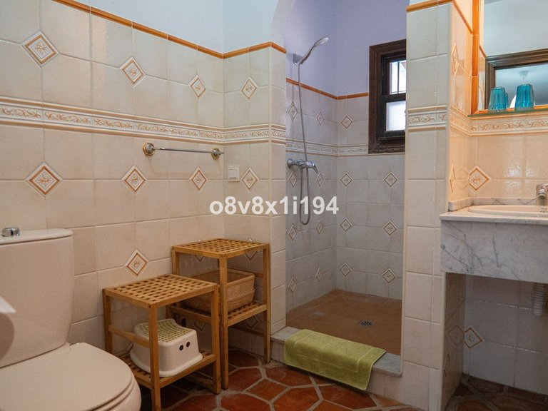 Villa for Sale in Alhaurín De La Torre, Malaga 17