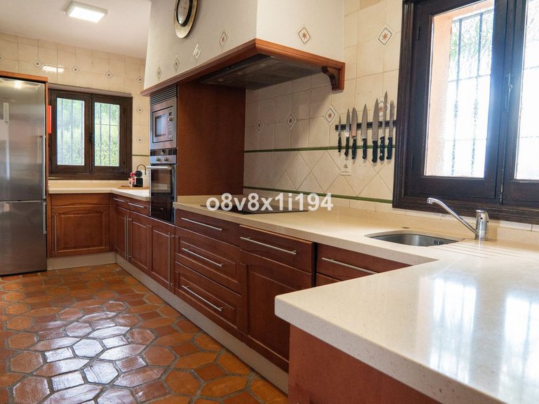 Villa for Sale in Alhaurín De La Torre, Malaga 18