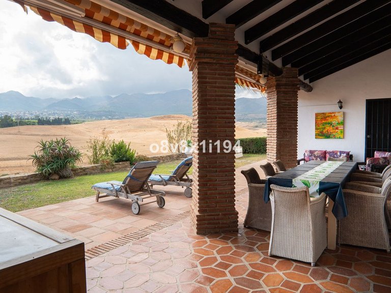 Villa for Sale in Alhaurín De La Torre, Malaga 21