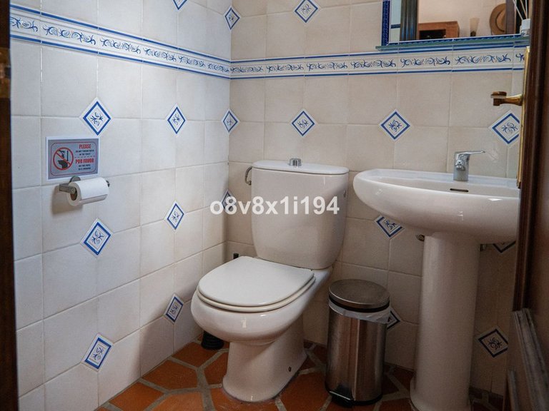 Villa for Sale in Alhaurín De La Torre, Malaga 23