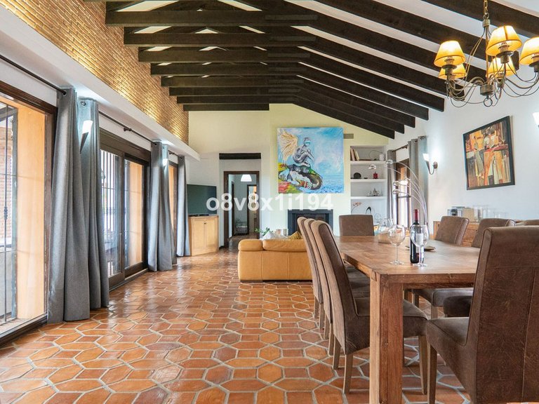 Villa for Sale in Alhaurín De La Torre, Malaga 3