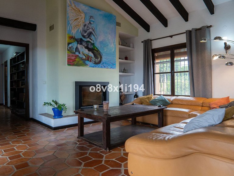 Villa for Sale in Alhaurín De La Torre, Malaga 7