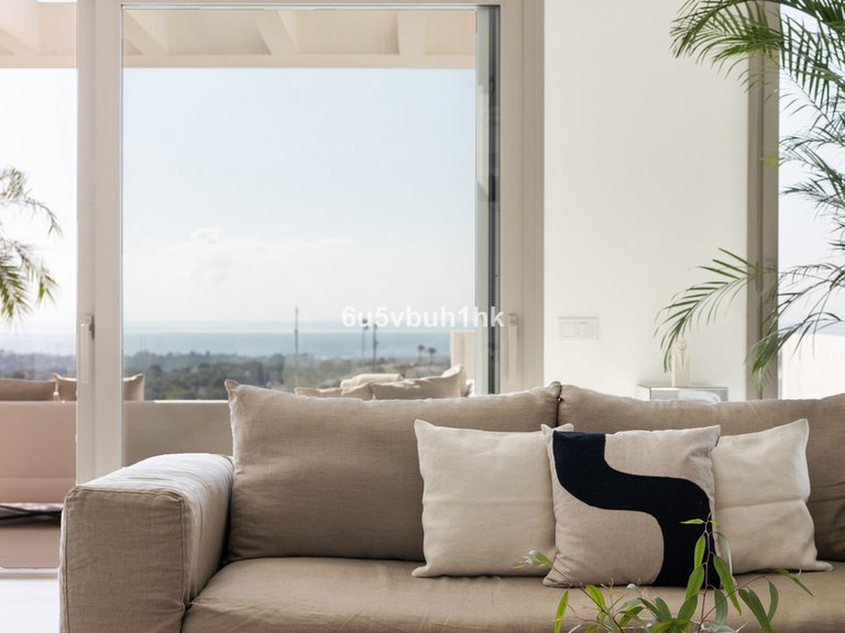 Apartment for Sale in Nueva Andalucía, Malaga 22