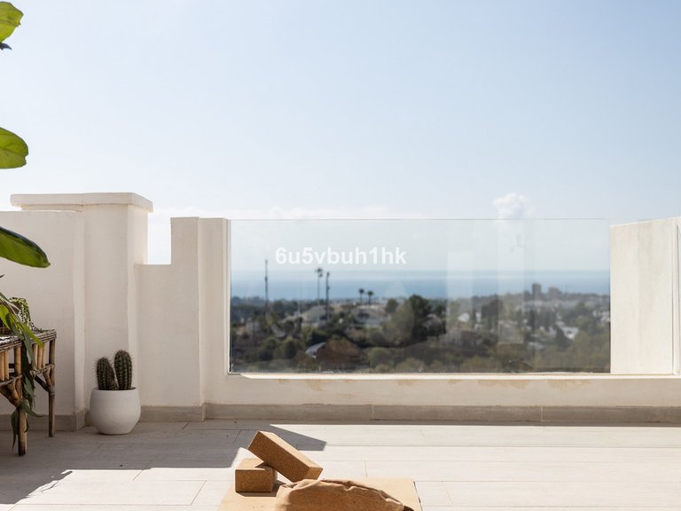 Apartment for Sale in Nueva Andalucía, Malaga 35