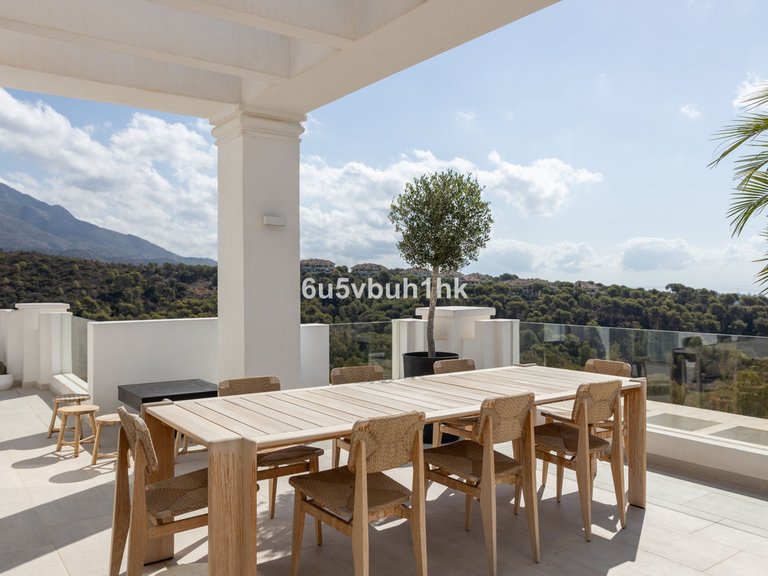 Apartment for Sale in Nueva Andalucía, Malaga 36