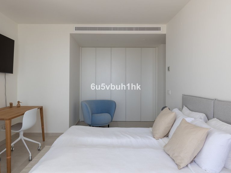 Apartment for Sale in Nueva Andalucía, Malaga 43