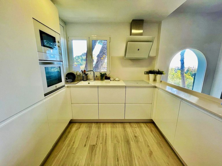 Villa for Sale in Benalmadena Costa, Malaga 16