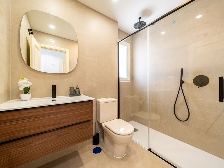 Apartment for Sale in Calanova Golf, Malaga 11
