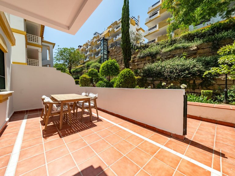 Apartment for Sale in Calanova Golf, Malaga 16