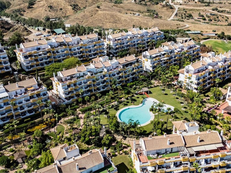 Apartment for Sale in Calanova Golf, Malaga 29
